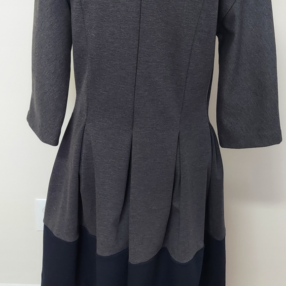 GAP DRESS - Picture 2 of 6